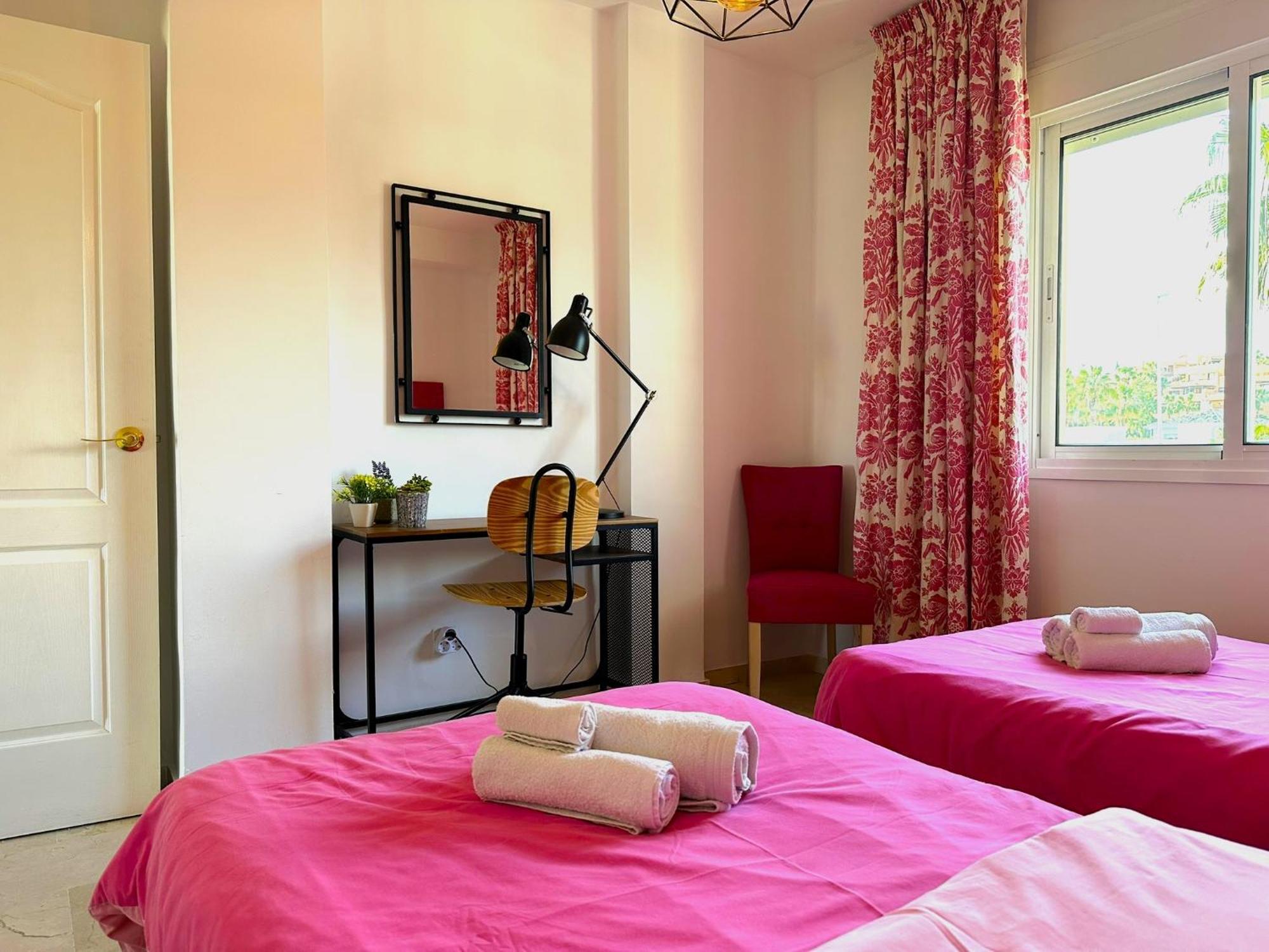Apartments Bermuda Beach Estepona Extérieur photo