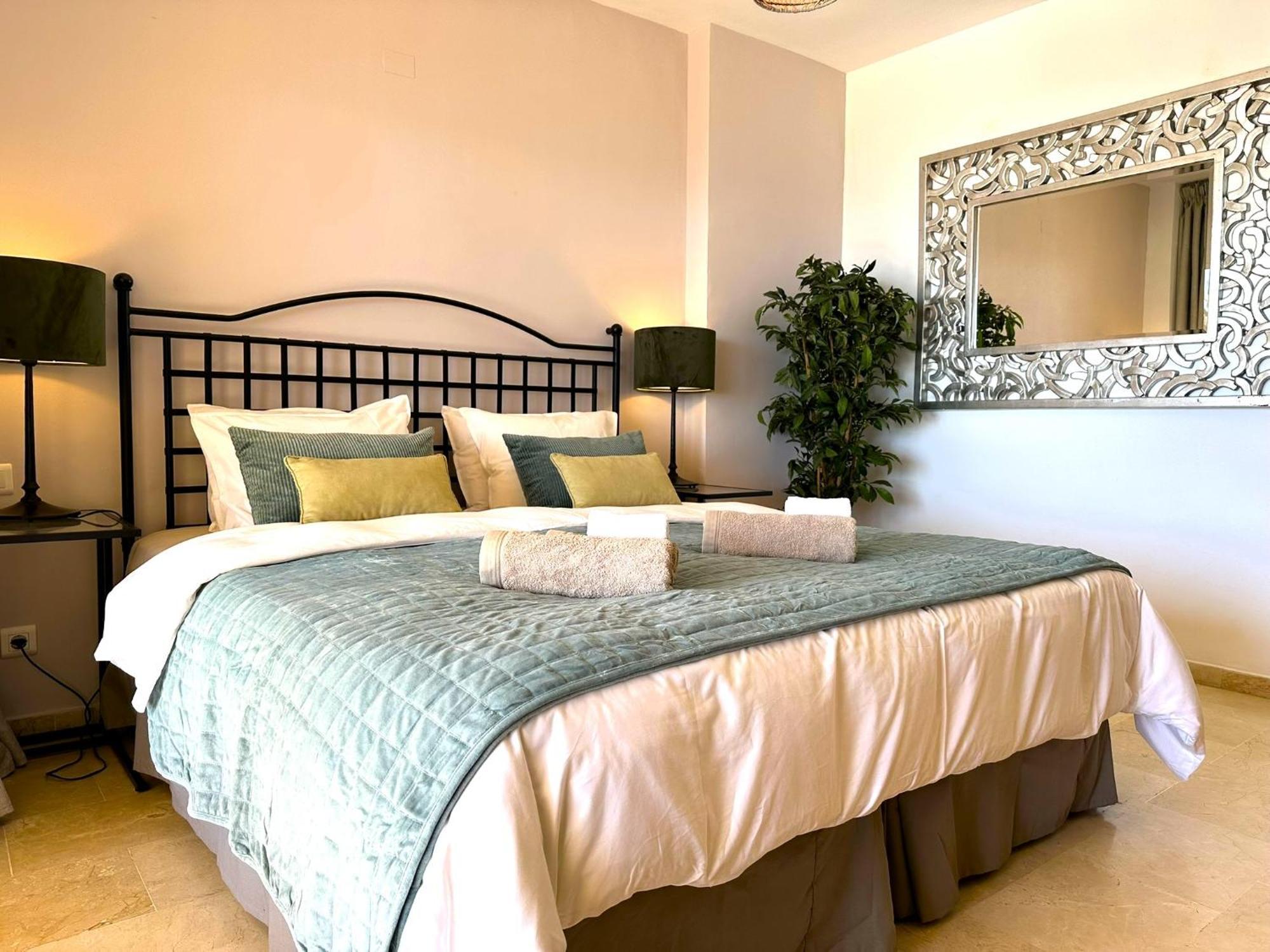 Apartments Bermuda Beach Estepona Extérieur photo