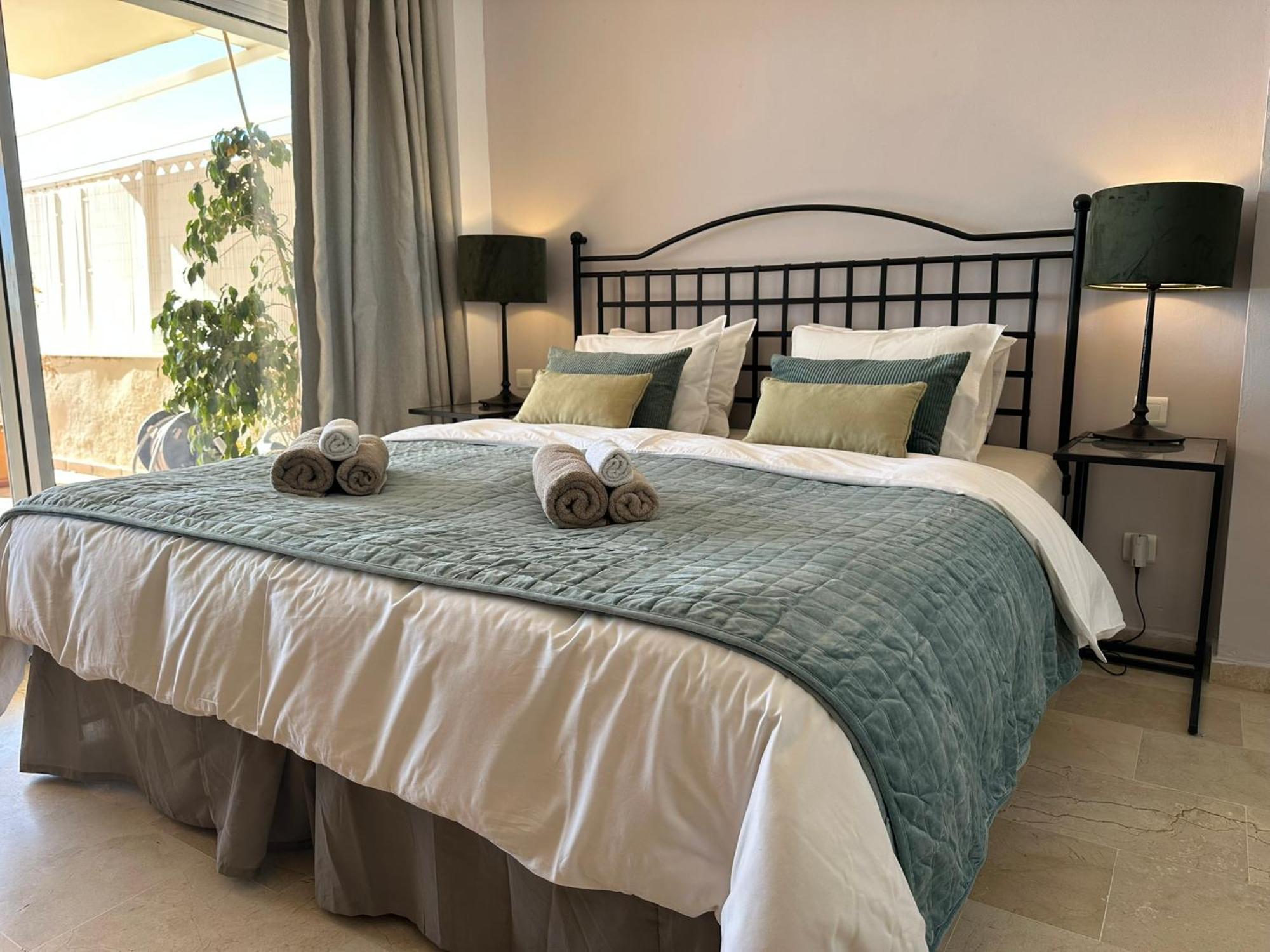 Apartments Bermuda Beach Estepona Extérieur photo