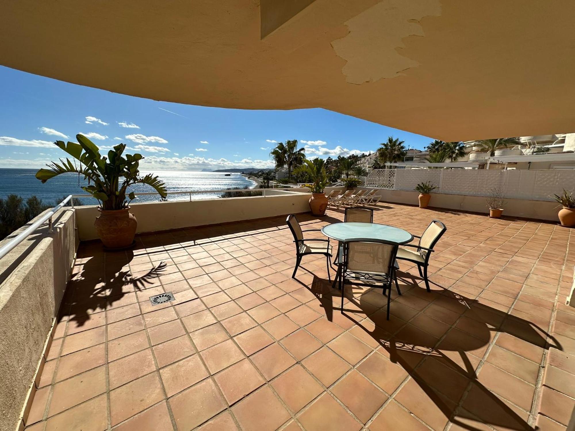 Apartments Bermuda Beach Estepona Extérieur photo