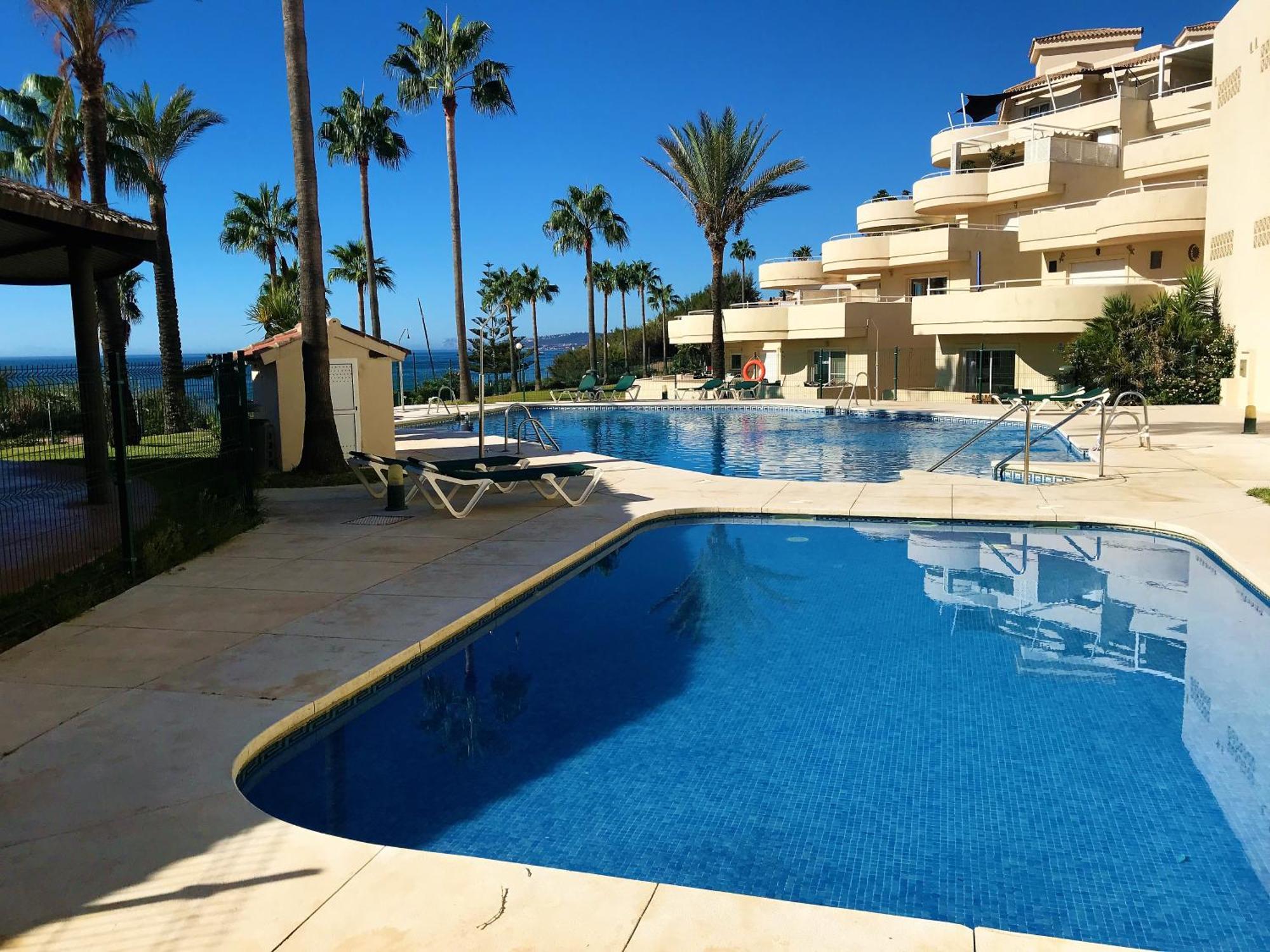 Apartments Bermuda Beach Estepona Extérieur photo