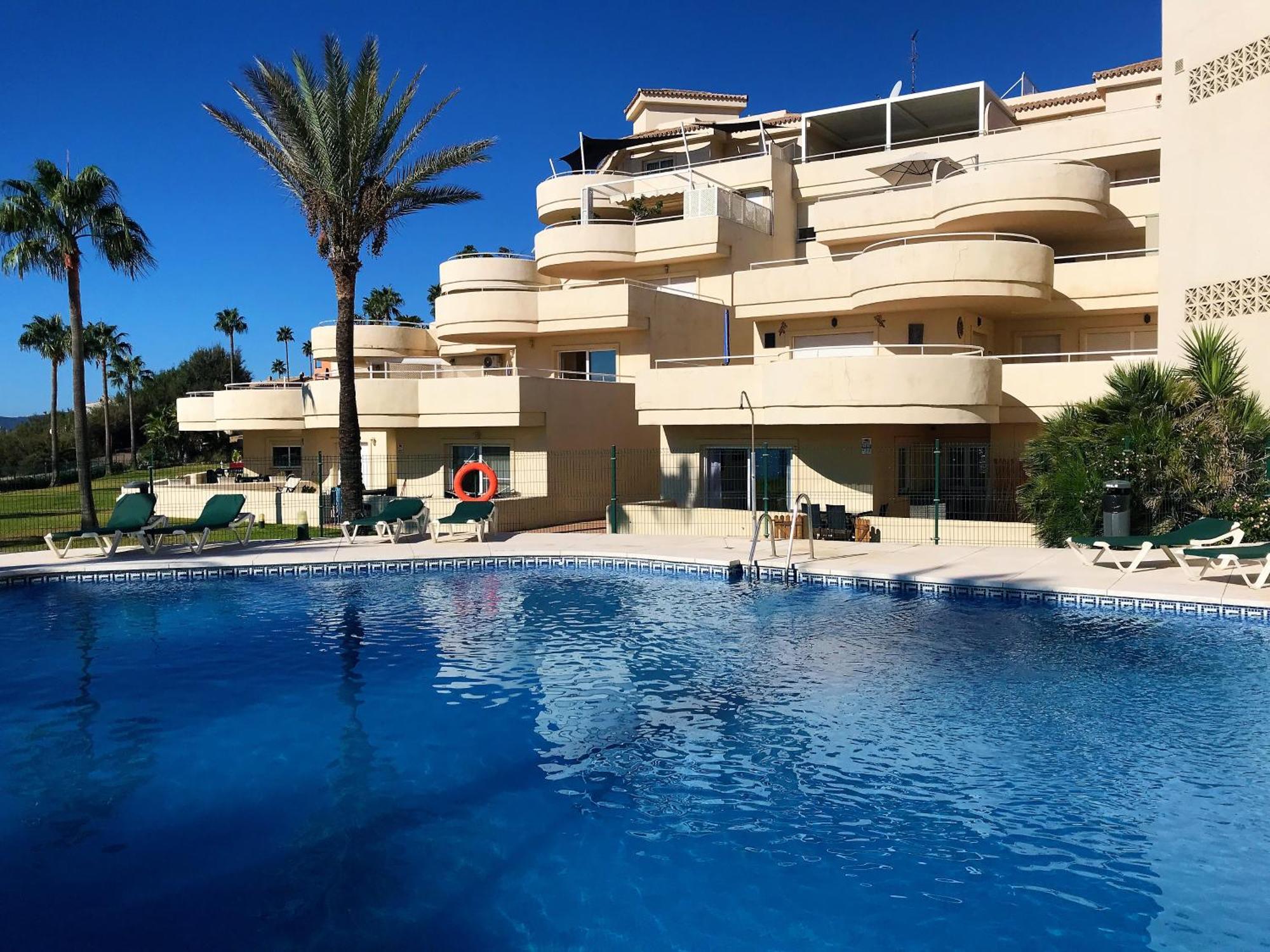 Apartments Bermuda Beach Estepona Extérieur photo