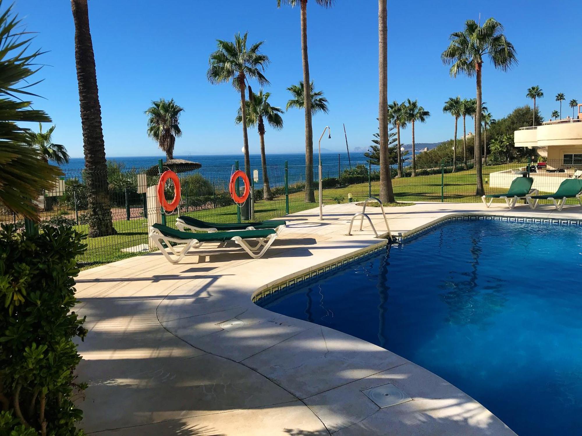 Apartments Bermuda Beach Estepona Extérieur photo